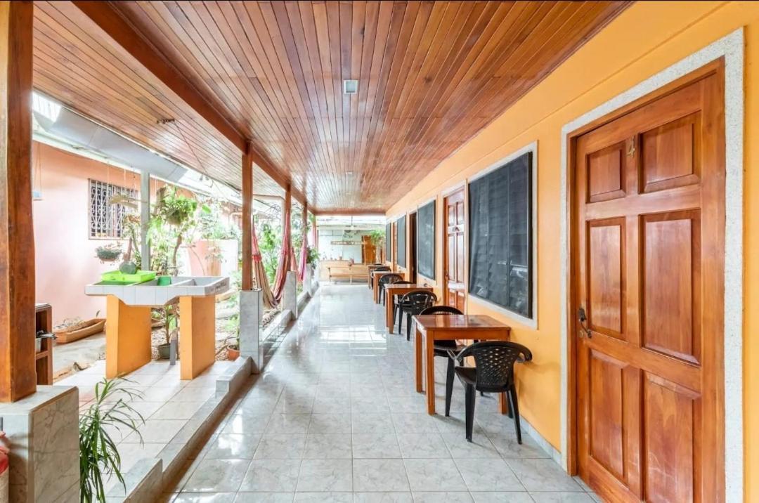 Cocobolo Surf Hotel & School Playa Santa Teresa  Bagian luar foto